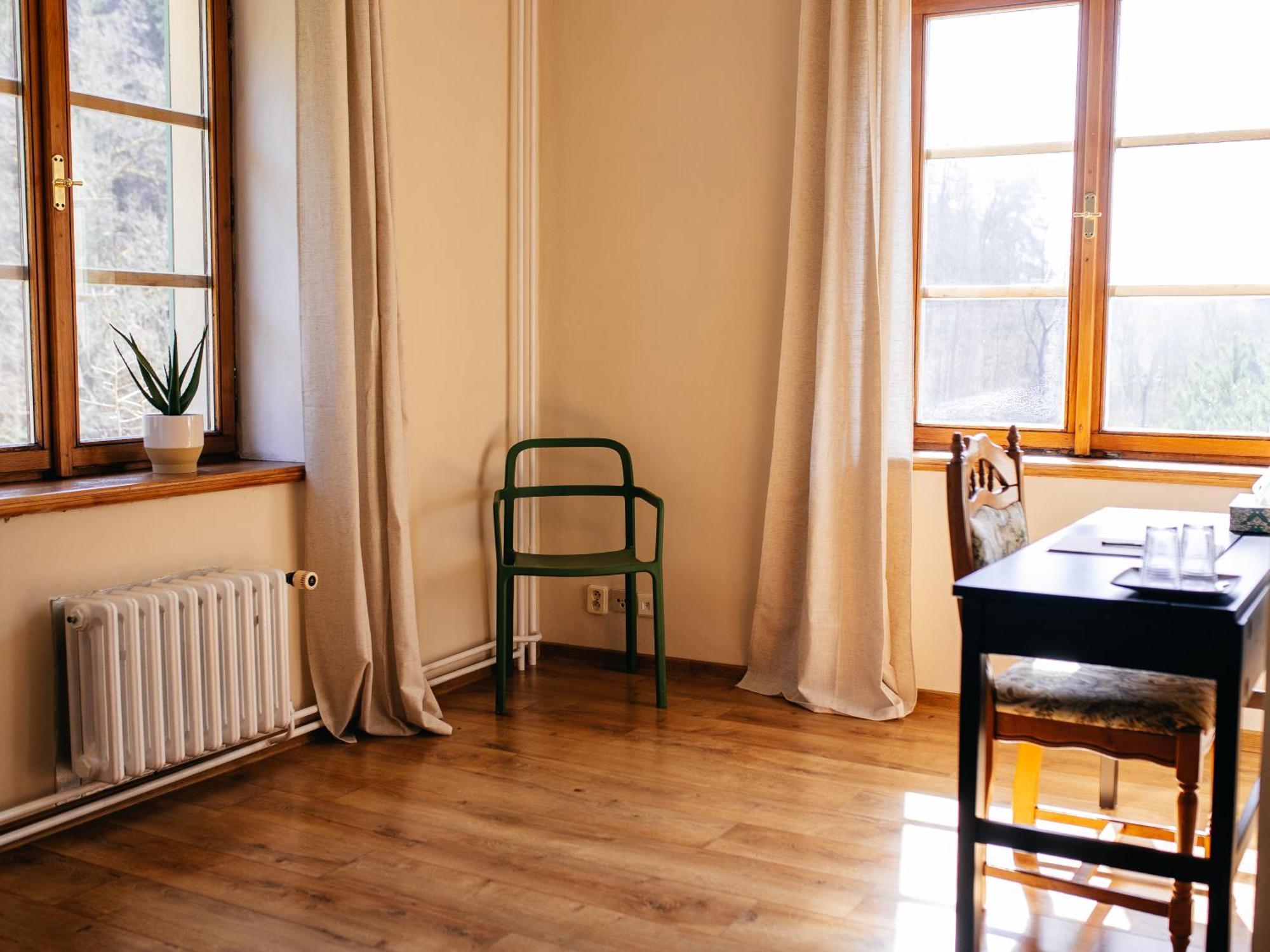 Penzion Myslivna Mukarov Mukarov  Exterior foto